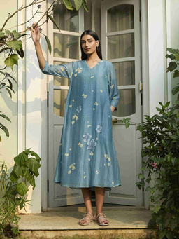 Vaayu - Ocean Applique Blue Midi Dress