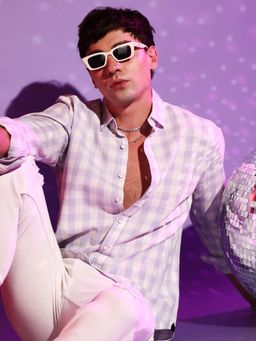 Campus Sutra - Mens White & Lavender Checkered Regular Fit Casual Shirt