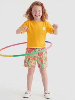 United Colors of Benetton - Yellow Solid Comfortable Fit T-Shirt