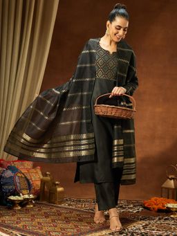 Janasya - Women's Black Cotton Blend Straight Kurta and Pant with Dupatta