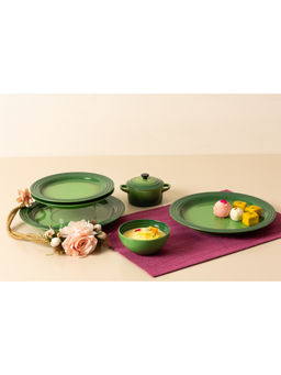 Le Creuset - Green 6 Pcs Dinner Set