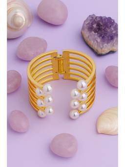 Veli Jewels - Women White Pearl 18K Gold Plated Bracelet
