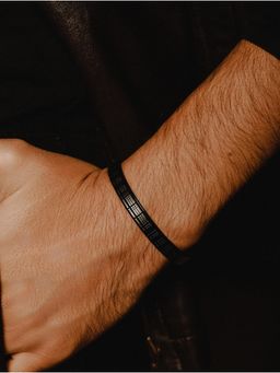 Aatmana - Men Stainless Steel Kada Bracelet