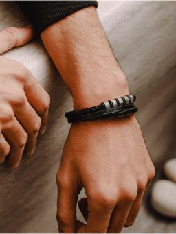 Aatmana - Men Leather Multistrand Bracelet