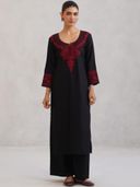 Black color option, Sold out, Currently selected