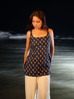 NISHORAMA - Black Meera Deep Back Kurti