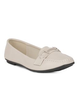 Bata - Beige Casual Loafers for Women