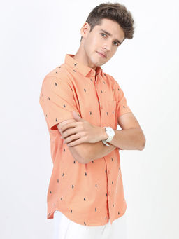 HIGHLANDER - Peach Men's Printed Slim Fit Shirt