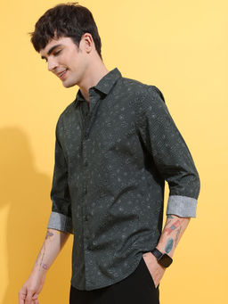 HIGHLANDER - Green Men's Printed Slim Fit Shirt