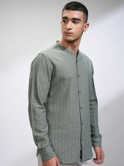 HIGHLANDER - Men's Green Dobby Striped Mandarin Collar Casual Shirt