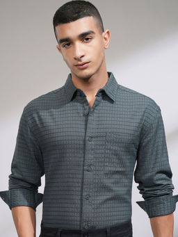 HIGHLANDER - Men's Blue Dobby Solid Relaxed Shirt