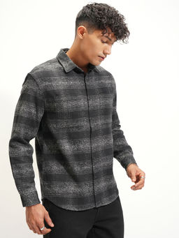 HIGHLANDER - Black Checks Spread Collar Shirt