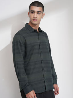 HIGHLANDER - Men's Green Jacquard Striped Occasion Shirt