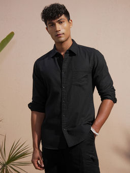 HIGHLANDER - Black Relaxed Fit Spread Collar Shirt