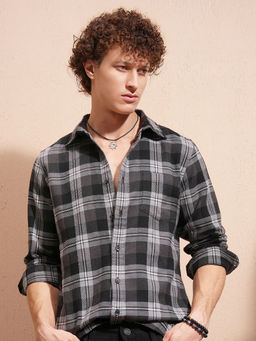 HIGHLANDER - Black Checks Relaxed Fit Shirt