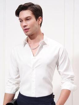 HIGHLANDER - White Spread Collar Slim Fit Shirt