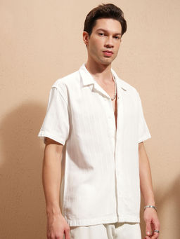 HIGHLANDER - White Striped Cuban Collar Shirt
