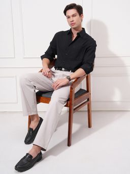 HIGHLANDER - Black Relaxed Fit Spread Collar Shirt