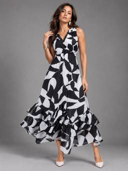 Trend Arrest - White Georgette Printed Dress
