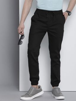 The Indian Garage Co - Men Black Solid/Plain Joggers
