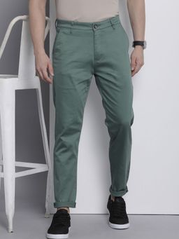 The Indian Garage Co - Men Green Solid/Plain Chinos