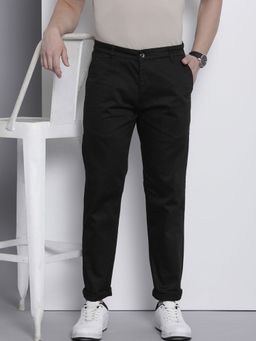 The Indian Garage Co - Men Black Solid/Plain Chinos
