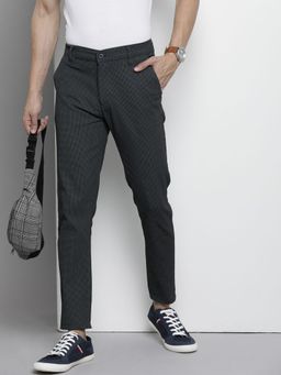 The Indian Garage Co - Men Grey Checks Chinos