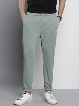 The Indian Garage Co - Men Green Solid/Plain Chinos