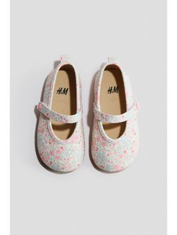 H&M - Girls White Ballet Pumps