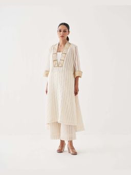 Vaaya - The Chandani Silk Chanderi Ensemble Handwork Kurta with Pant Co-Ords Set