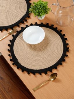 HOSTA HOMES - Pure Cotton Pom Pom Boundaries Table Placemats