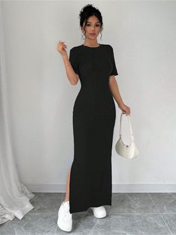 Outzidr - Black Short Sleeve Crew Neck Slit Dress