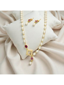 Sri Jagdamba Pearls - Pink Stone Celestia Crest Pearl Necklace Set