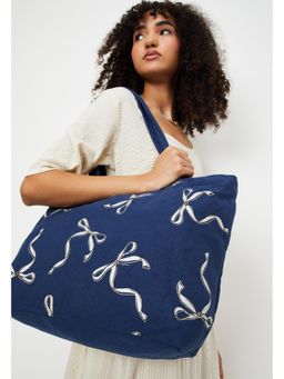 max - Women Bow Print Shopper Tote Bag