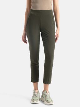 Jockey - Iw35 Women Environment Friendly Recycled Microfiber All Day Track Pant-Olive