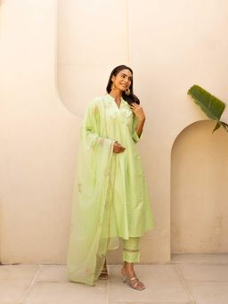 MAAND - Green Floral Embroidered Silk Kurta with Pant and Dupatta