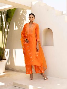 MAAND - Orange Thread Work Straight Kurta with Pant and Dupatta