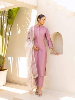 MAAND - Mauve Embroidered Thread Work Kurta with Pant and Dupatta