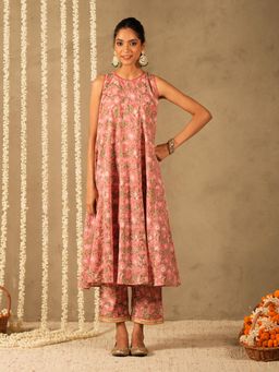 Akiso - Pink Floral Printed Kalidar Long Kurta with Pant