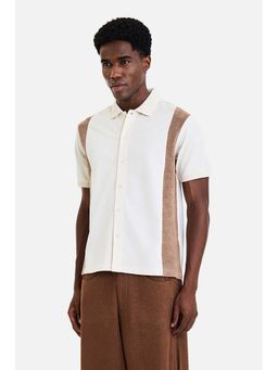 Snitch - Men Off White-Brown Colorblock Half Sleeves Shirt