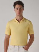Yellow color option, Currently selected
