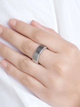 SWASHAA - Silver Abby Ribbed Ring