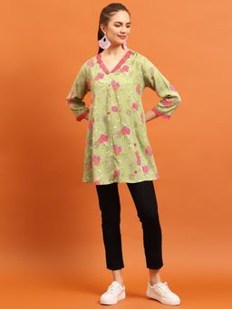 Shree - Women Rayon Green Floral Printed Tunic