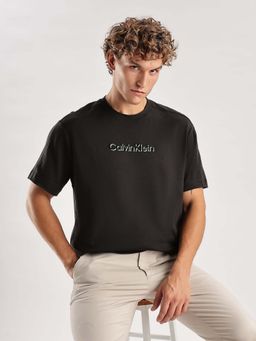 Calvin Klein - Black Solid Relaxed Fit T-Shirt