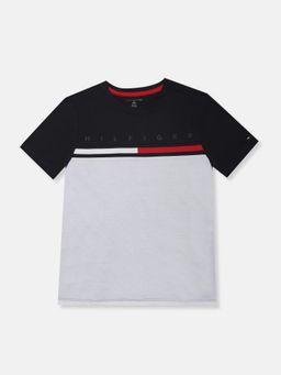 Tommy Hilfiger - Boys Logo Regular Fit Cotton T-shirt-Black
