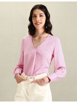 U.S. POLO ASSN. - V-Neck Geometric Print Top