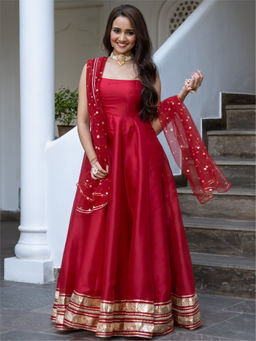 Lavanya The Label - Red Organza Anarkali Dupatta (Set of 2)