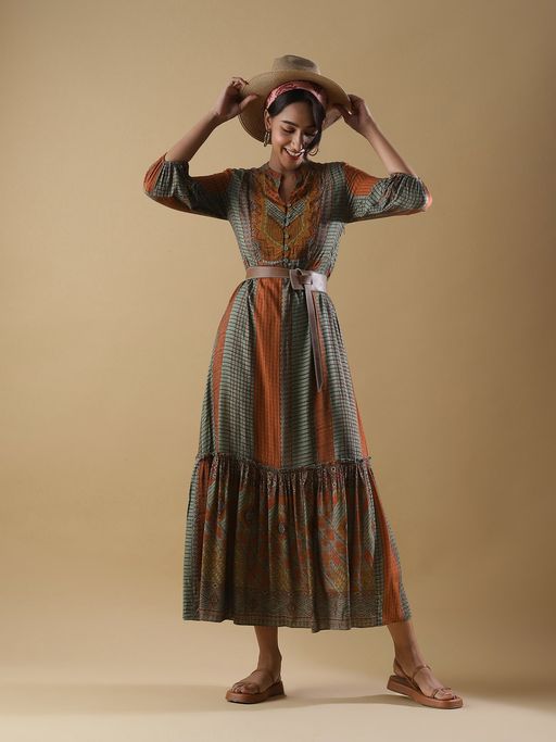green emerald velvet dress Farm Rio Miranda Belted Dress main image 1