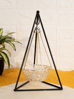 Ekhasa - Metallic Triangular Tealight Candle Holder