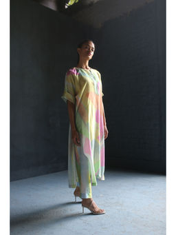 clos - Dupion Silk Comprised Of Colorful Floral Print Kurta and Pant (Set of 2)